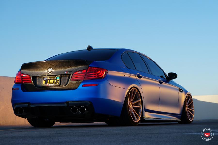  BMW M5 on Vossen Wheels (CG-203) 2017 года  (фото 14 из 24)